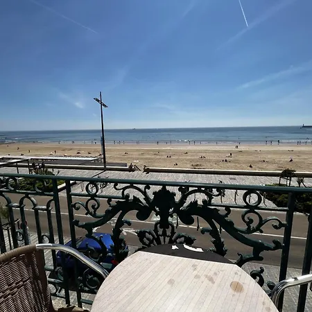 T2 Avec Piscine, Parking, Proche Et Commerces - Fr-1-197-536 Apartamento